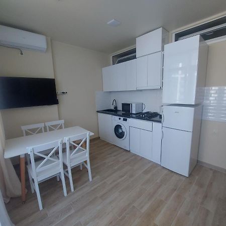 Andrew'S 2 Rooms Apartment In Batumi Ანდრიას 2 Ოთახიანი Აპარტამენტი Ბათუმში Екстер'єр фото