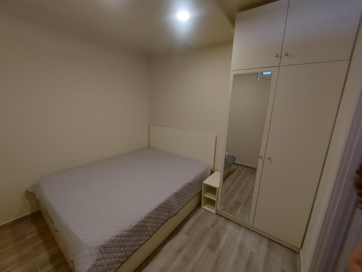 Andrew'S 2 Rooms Apartment In Batumi Ანდრიას 2 Ოთახიანი Აპარტამენტი Ბათუმში Екстер'єр фото